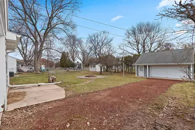 3107 S Webster Avenue, Green Bay, WI 54301 - Photo 33