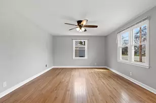 3107 S Webster Ave, Green Bay, WI 54301 - Photo 5