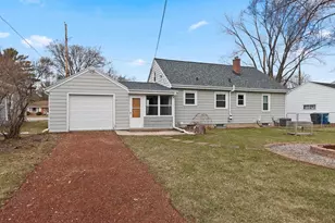 3107 S Webster Ave, Green Bay, WI 54301 - Photo 39