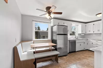 3107 S Webster Avenue, Green Bay, WI 54301 - Photo 7