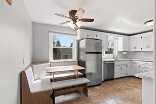 3107 S Webster Ave, Green Bay, WI 54301 - Photo 7