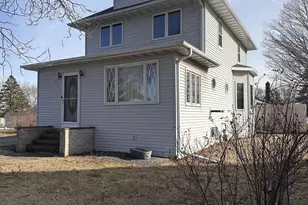 314 Summit St, Pulaski, WI 54162 - Photo 3