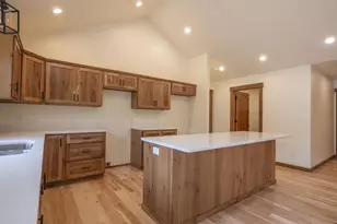 1079 E Lake Ridge Rd, Wautoma, WI 54982 - Photo 13