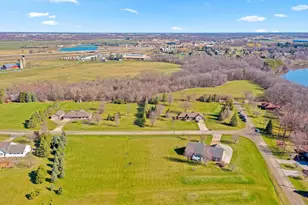 W791 River Forest Dr, Kaukauna, WI 54130 - Photo 3