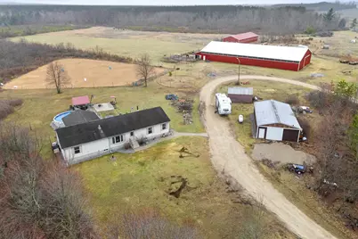 W9041 Airport Road, Crivitz, WI 54114 - Photo 15