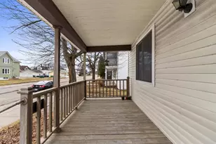 1533 Pierce Ave, Marinette, WI 54143 - Photo 3