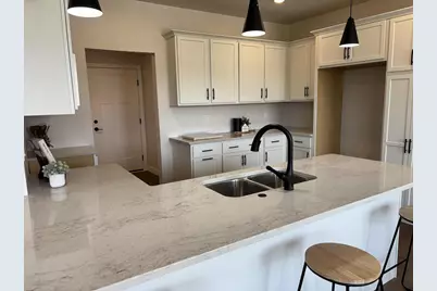8367 Marlo Avenue, Neenah, WI 54956 - Photo 5