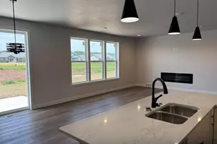 8367 Marlo Ave, Neenah, WI 54956 - Photo 19