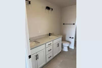 8367 Marlo Avenue, Neenah, WI 54956 - Photo 7