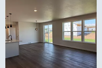 8367 Marlo Avenue, Neenah, WI 54956 - Photo 21