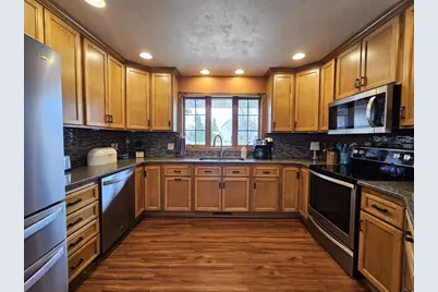 458 Windmill Drive, Kaukauna, WI 54130 - Photo 9