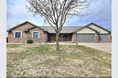 458 Windmill Drive, Kaukauna, WI 54130 - Photo 1