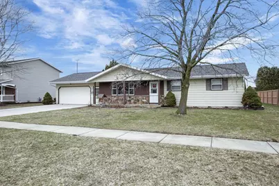 1703 Eisenhower Street, New Holstein, WI 53061 - Photo 3