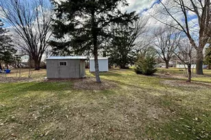 404 Broadway, Berlin, WI 54923 - Photo 81