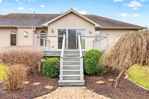 1321 Shootingstar Dr, Neenah, WI 54956 - Photo 7