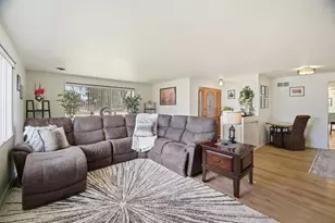 136 Circle Dr, Shawano, WI 54166 - Photo 5