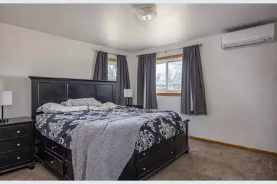 1380 Lakeview Lane, Menasha, WI 54952 - Photo 15