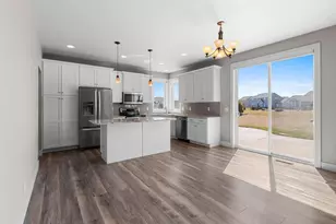 5485 N Amethyst Dr, Appleton, WI 54913 - Photo 9