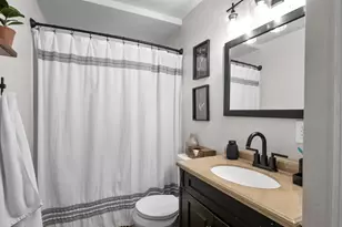 1342 E Frances St, Appleton, WI 54911 - Photo 17