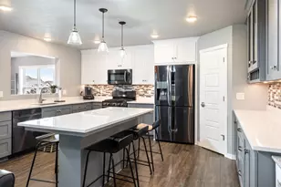 2153 Potter Dr, De Pere, WI 54115 - Photo 9