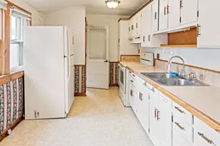 1818 Thomas St, Marinette, WI 54143 - Photo 13