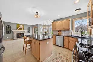 422 E Olde Paltzer Ct, Appleton, WI 54913 - Photo 11