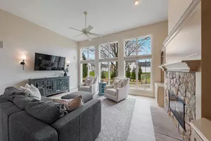 422 E Olde Paltzer Ct, Appleton, WI 54913 - Photo 5