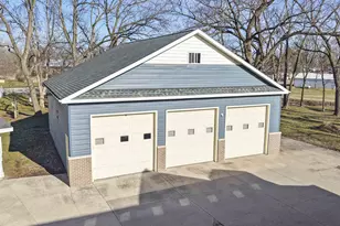 300 Maple St, Black Creek, WI 54106 - Photo 3
