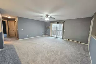 231 Country Side Ct, Waupaca, WI 54981 - Photo 5