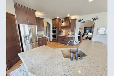1387 Radcliff Road, Neenah, WI 54956 - Photo 11