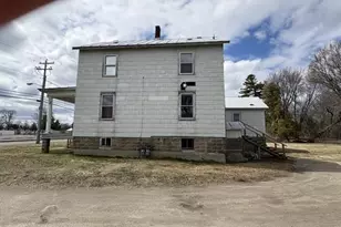 555 Pecor St, Oconto, WI 54153 - Photo 3