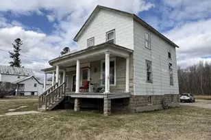 555 Pecor St, Oconto, WI 54153 - Photo 3