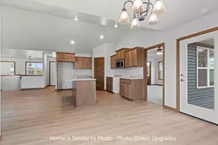 1723 Betty Jean Ln, Green Bay, WI 54313 - Photo 13