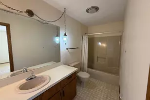 1315 Wedgewood Ln, Neenah, WI 54956 - Photo 11
