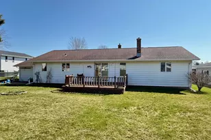 1315 Wedgewood Ln, Neenah, WI 54956 - Photo 17