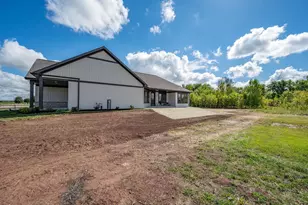 1629 N Honeysuckle Circle, De Pere, WI 54115 - Photo 47