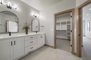 1629 N Honeysuckle Circle, De Pere, WI 54115 - Photo 31