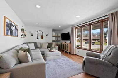 2130 King James Drive, Green Bay, WI 54304 - Photo 3