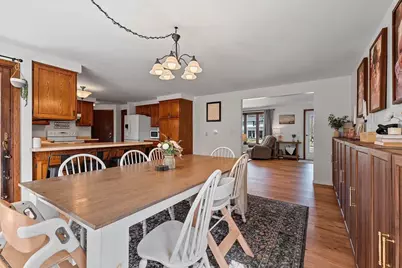 2130 King James Drive, Green Bay, WI 54304 - Photo 7