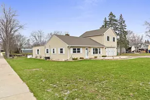 2068 Lost Dauphin Rd, De Pere, WI 54115 - Photo 33