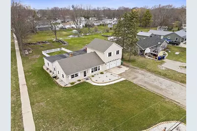 2068 Lost Dauphin Road, De Pere, WI 54115 - Photo 35