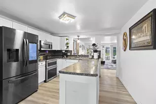 2068 Lost Dauphin Rd, De Pere, WI 54115 - Photo 7