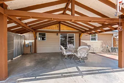 2466 Pecan Street, Green Bay, WI 54311 - Photo 41