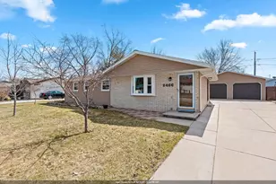 2466 Pecan St, Green Bay, WI 54311 - Photo 1