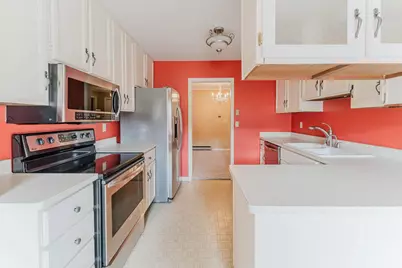 2356 Wisconsin Street, Oshkosh, WI 54901 - Photo 5