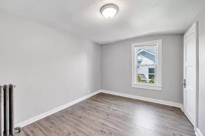 712 S Maple Avenue, Green Bay, WI 54304 - Photo 9