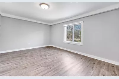 712 S Maple Avenue, Green Bay, WI 54304 - Photo 11