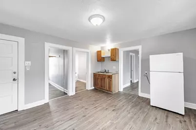 712 S Maple Avenue, Green Bay, WI 54304 - Photo 5