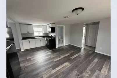 911 St Clair Street, Manitowoc, WI 54220 - Photo 7