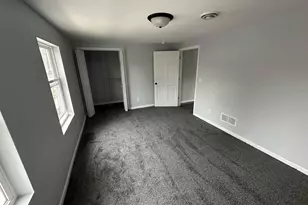 911 St Clair St, Manitowoc, WI 54220 - Photo 15